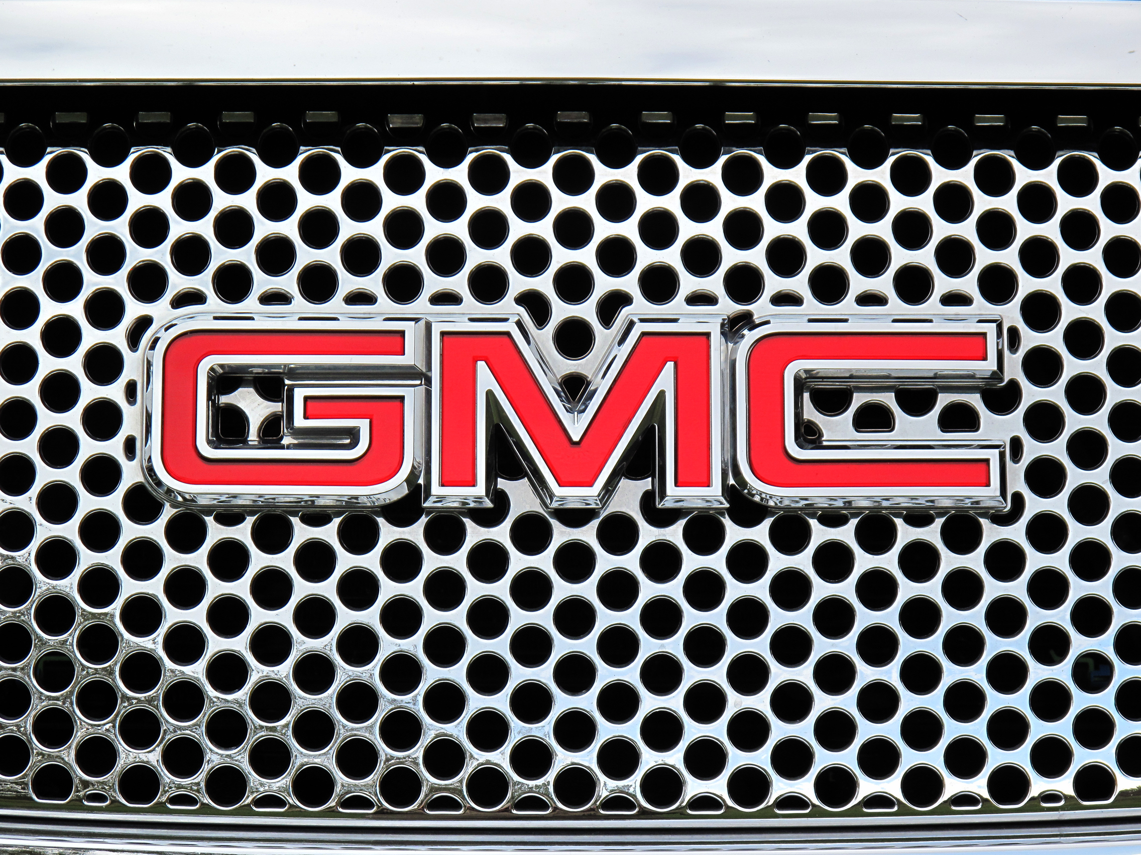 car-gmc-logo-photo-l